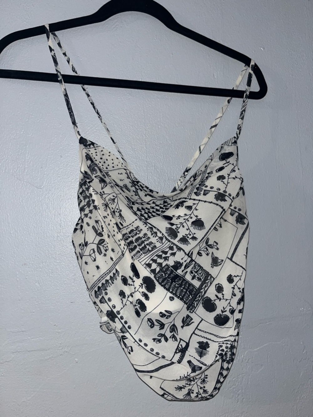 Criss cross back tank